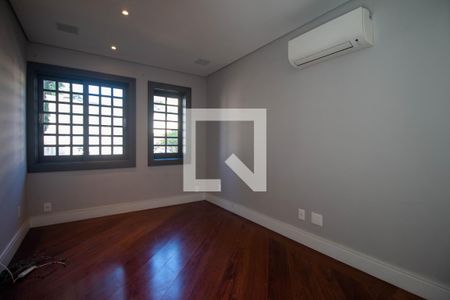 Quarto de casa à venda com 5 quartos, 550m² em Chácara Monte Alegre, São Paulo