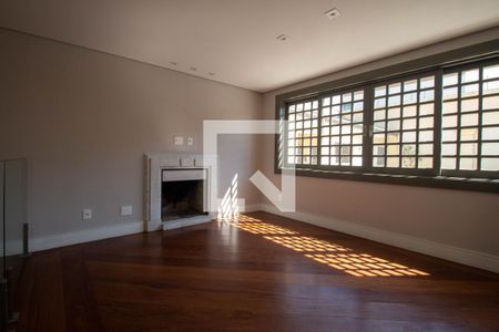 Sala de casa à venda com 5 quartos, 550m² em Chácara Monte Alegre, São Paulo