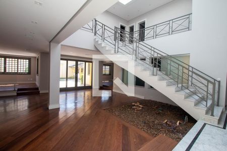 Sala de casa à venda com 5 quartos, 550m² em Chácara Monte Alegre, São Paulo