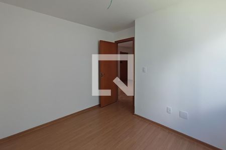 Quarto 2 de apartamento à venda com 2 quartos, 45m² em Jardim Esmeraldina, Campinas