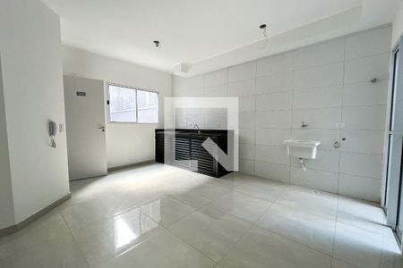 Sala/Cozinha de apartamento para alugar com 1 quarto, 38m² em Vila Mangalot, São Paulo