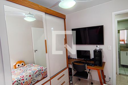 Quarto 1 de apartamento à venda com 2 quartos, 57m² em Taquara, Rio de Janeiro