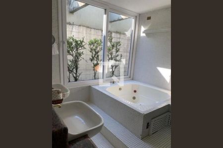 Foto 09 de casa à venda com 3 quartos, 340m² em Campo Belo, São Paulo