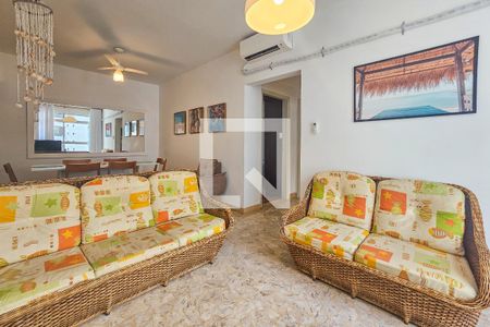 Sala de apartamento para alugar com 3 quartos, 80m² em Barra Funda, Guarujá