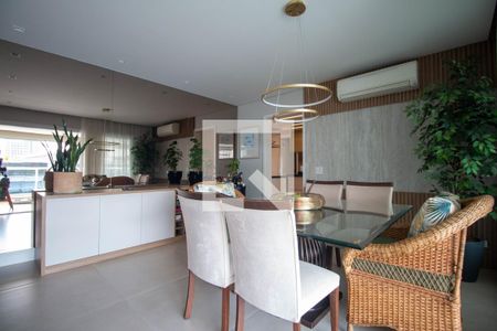 Sala de Jantar de apartamento à venda com 4 quartos, 189m² em Jardim Morumbi, São Paulo