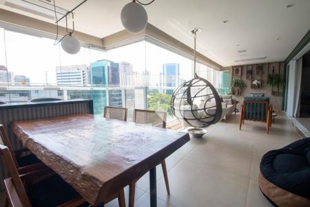 Sala de apartamento à venda com 4 quartos, 189m² em Jardim Morumbi, São Paulo