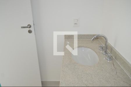 Banheiro de apartamento à venda com 1 quarto, 20m² em Alto do Ipiranga, São Paulo