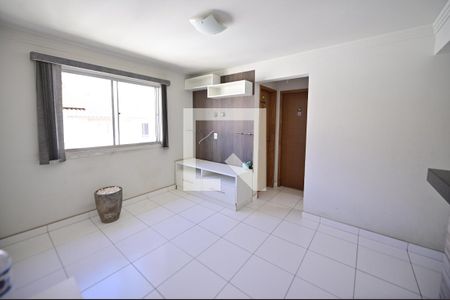 Sala  de apartamento para alugar com 2 quartos, 46m² em Vila Maria, Aparecida de Goiânia