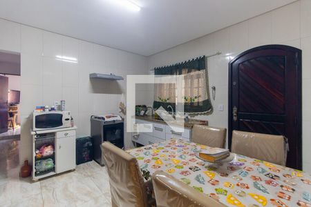 Cozinha de casa para alugar com 2 quartos, 46m² em Jardim Ana Rosa, São Paulo