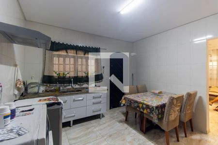 Cozinha de casa para alugar com 2 quartos, 46m² em Jardim Ana Rosa, São Paulo