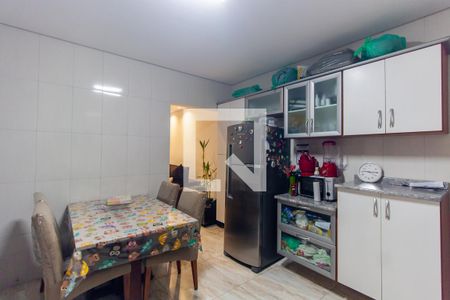 Cozinha de casa para alugar com 2 quartos, 46m² em Jardim Ana Rosa, São Paulo