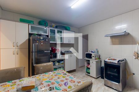 Cozinha de casa para alugar com 2 quartos, 46m² em Jardim Ana Rosa, São Paulo