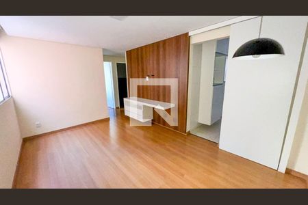 Sala de apartamento à venda com 3 quartos, 70m² em Buritis, Belo Horizonte