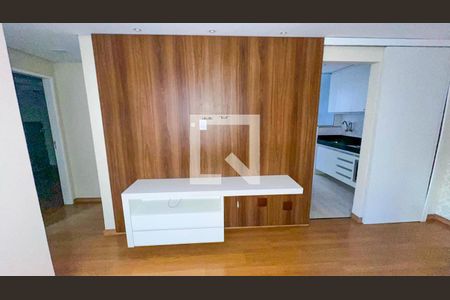 Sala de apartamento à venda com 3 quartos, 70m² em Buritis, Belo Horizonte