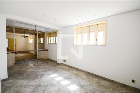 Sala de casa à venda com 5 quartos, 160m² em Vila Isabel, Rio de Janeiro