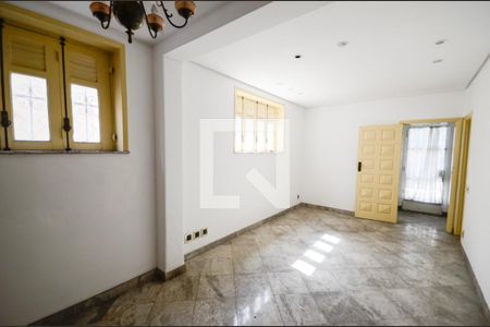 Sala de casa à venda com 5 quartos, 160m² em Vila Isabel, Rio de Janeiro