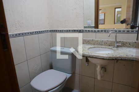 Lavabo de casa de condomínio para alugar com 3 quartos, 136m² em Jardim Atlantico, Goiânia