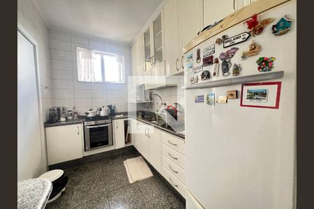 Cozinha de apartamento à venda com 3 quartos, 160m² em Buritis, Belo Horizonte