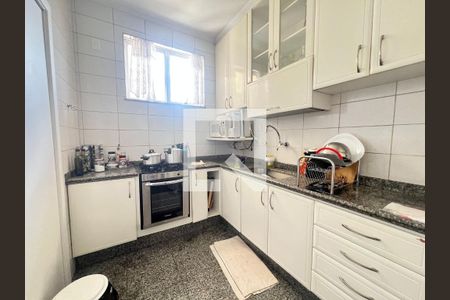 Cozinha de apartamento à venda com 3 quartos, 160m² em Buritis, Belo Horizonte