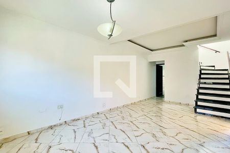 Sala de casa de condomínio para alugar com 3 quartos, 94m² em Portal dos Gramados, Guarulhos