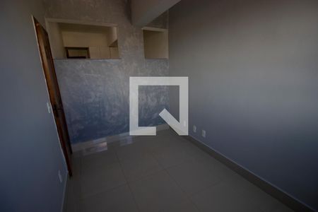 Quarto 2 de apartamento para alugar com 2 quartos, 45m² em Colônia Agrícola Samambaia, Brasília