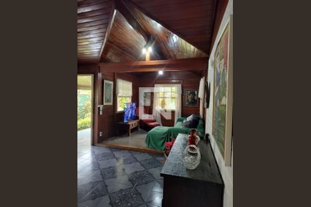 Sala de casa para alugar com 3 quartos, 360m² em Camboinhas, Niterói