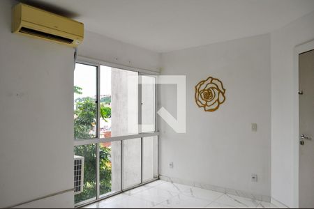 Sala de apartamento para alugar com 2 quartos, 54m² em Teresópolis, Porto Alegre