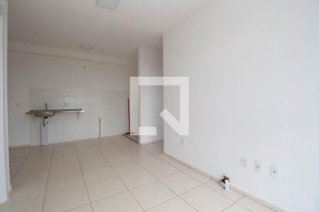 Sala de apartamento para alugar com 2 quartos, 48m² em Q 402, Brasília