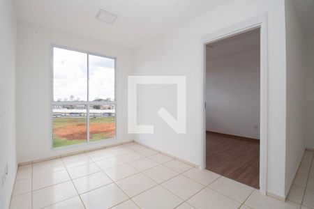 Sala de apartamento para alugar com 2 quartos, 48m² em Q 402, Brasília
