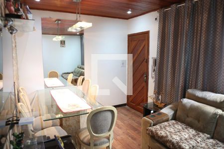 Sala de apartamento para alugar com 2 quartos, 48m² em Jardim Riacho das Pedras, Contagem