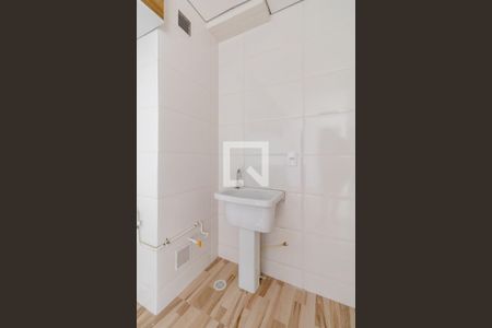 Sala/Cozinha/Área de Serviço  de apartamento para alugar com 2 quartos, 35m² em Guaianases, São Paulo