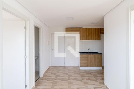 Sala/Cozinha/Área de Serviço  de apartamento para alugar com 2 quartos, 35m² em Guaianases, São Paulo