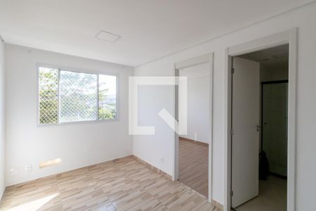 Sala/Cozinha/Área de Serviço  de apartamento para alugar com 2 quartos, 35m² em Guaianases, São Paulo