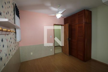 Quarto 2 de casa para alugar com 3 quartos, 135m² em Praia da Bandeira, Rio de Janeiro