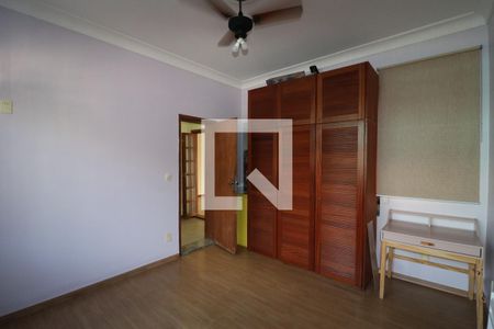 Quarto 1 de casa para alugar com 3 quartos, 135m² em Praia da Bandeira, Rio de Janeiro