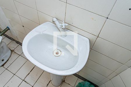 Lavabo de casa para alugar com 3 quartos, 90m² em Jardim Marisa, São Paulo