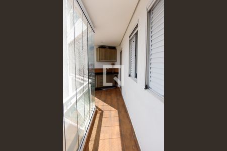 Sacada - Sala de apartamento à venda com 3 quartos, 104m² em Km 18, Osasco