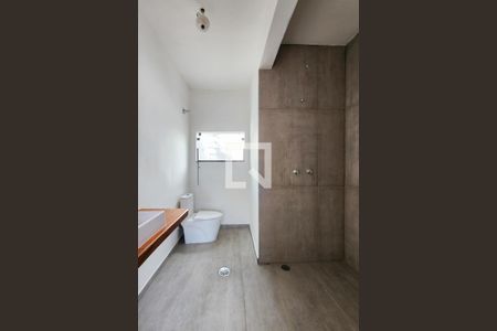 Banheiro da Suíte 1 de casa à venda com 3 quartos, 247m² em Jardim Nova Petropolis, São Bernardo do Campo