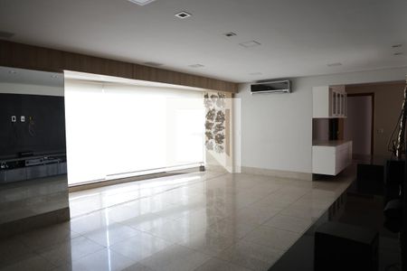 Apartamento para alugar com 3 quartos, 198m² em Nova Suiça, Goiânia