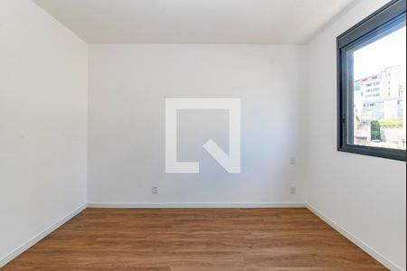 Suíte 1 de apartamento à venda com 2 quartos, 61m² em Grajaú, Belo Horizonte