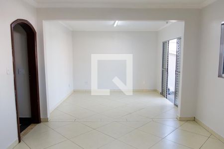 sala de casa para alugar com 4 quartos, 256m² em Vila Campesina, Osasco