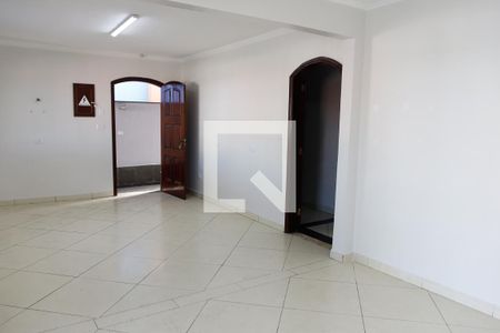 sala de casa para alugar com 4 quartos, 256m² em Vila Campesina, Osasco