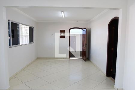 sala de casa para alugar com 4 quartos, 256m² em Vila Campesina, Osasco