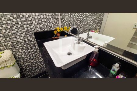 Lavabo de casa à venda com 4 quartos, 177m² em Metalúrgicos, Osasco