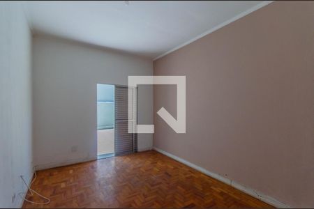 Suíte 1 de casa para alugar com 4 quartos, 270m² em Vila Monumento, São Paulo