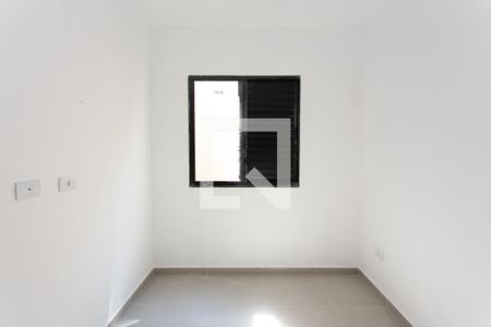 Quarto 1 de apartamento para alugar com 2 quartos, 45m² em Jardim Danfer, São Paulo