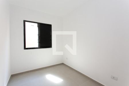 Quarto 1 de apartamento para alugar com 2 quartos, 45m² em Jardim Danfer, São Paulo