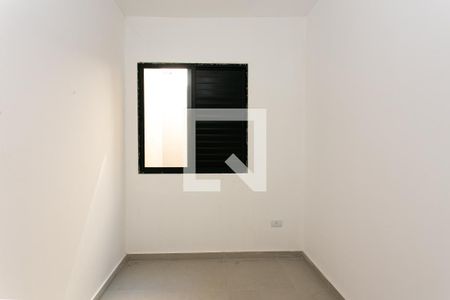 Quarto 2 de apartamento para alugar com 2 quartos, 45m² em Jardim Danfer, São Paulo