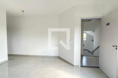 Sala/Cozinha de apartamento para alugar com 1 quarto, 38m² em Vila Mangalot, São Paulo