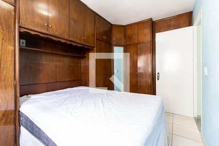 Quarto 1 de apartamento para alugar com 2 quartos, 54m² em Jardim Celeste, São Paulo